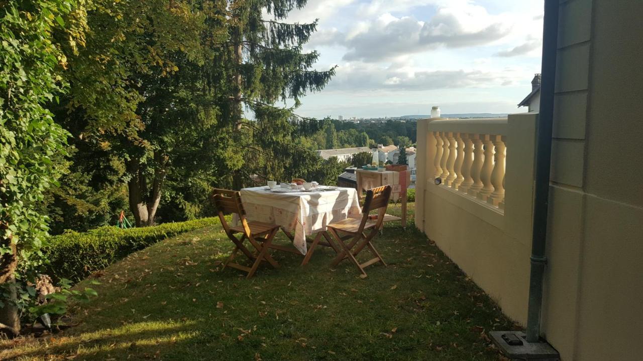 La Source De Bougival Apartment Exterior photo
