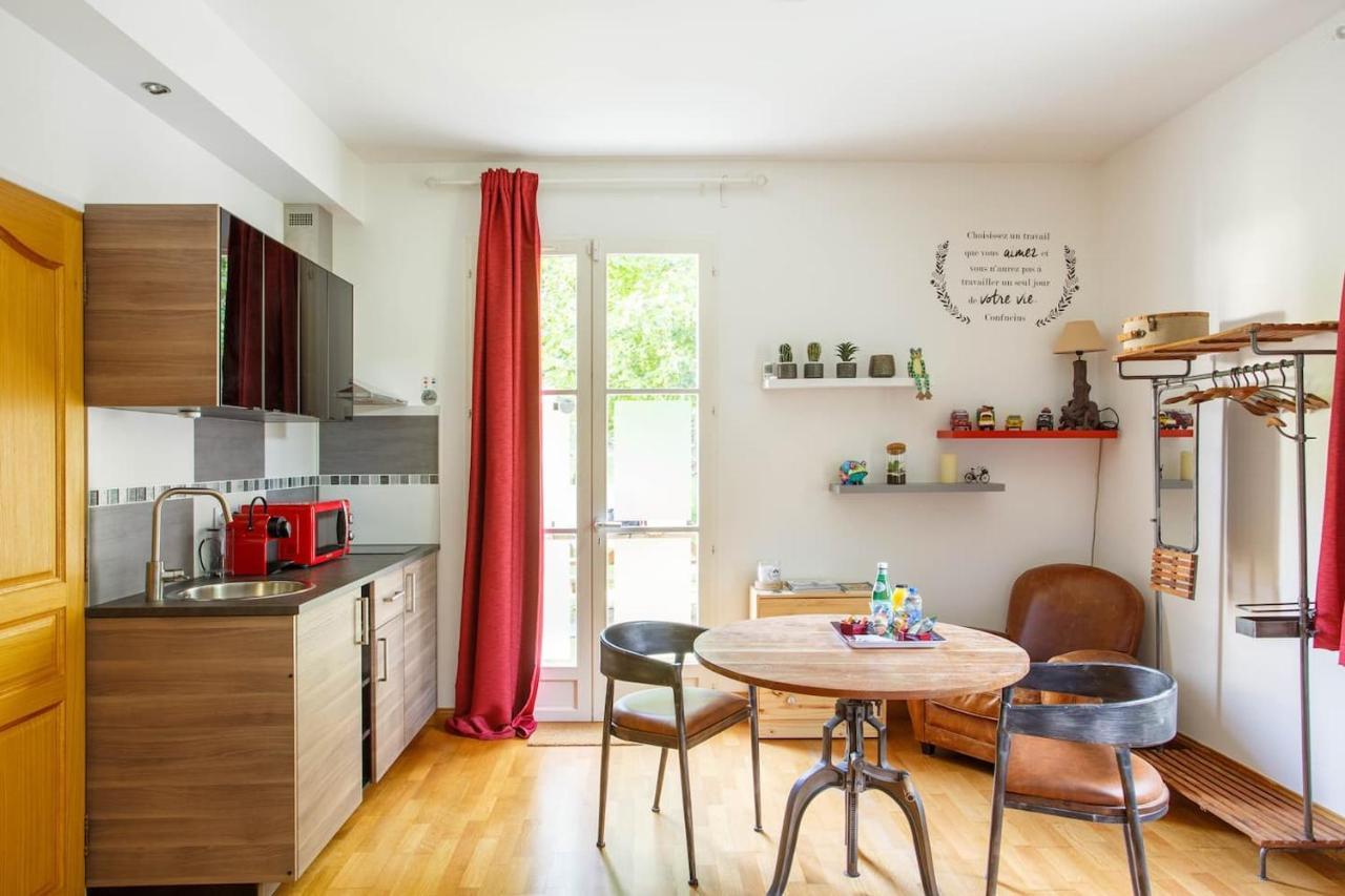 La Source De Bougival Apartment Exterior photo