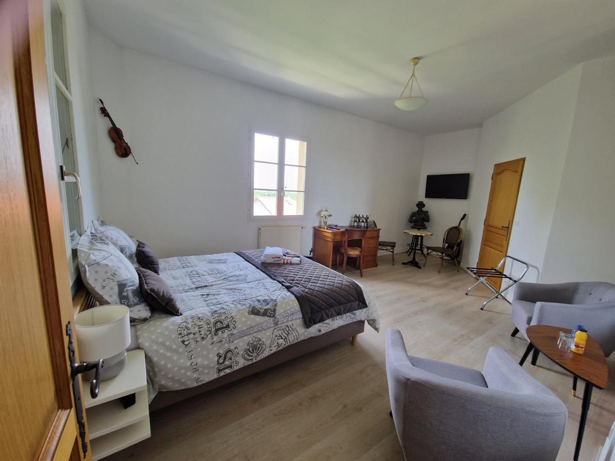 La Source De Bougival Apartment Exterior photo